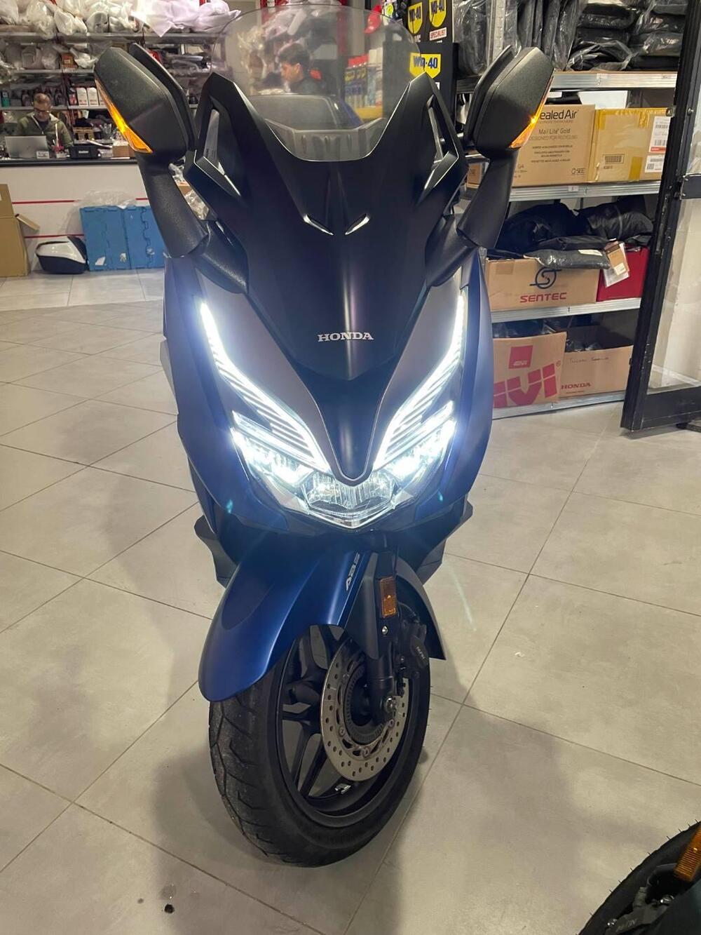 Honda Forza 350 Deluxe (2022 - 24) (7)