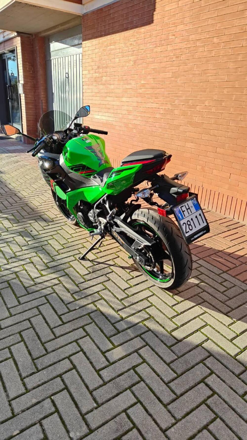 Kawasaki Ninja 400 (2023) (4)