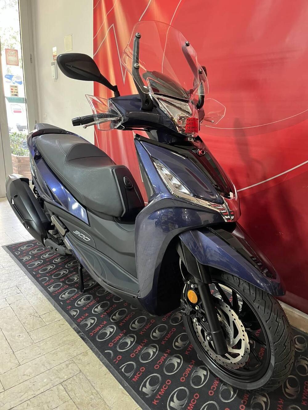 Kymco Agility 300i (2021 - 25) (3)
