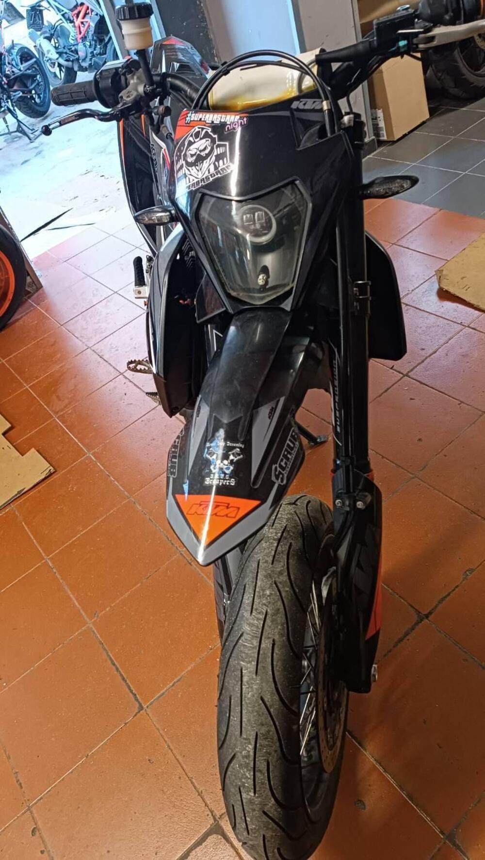 KTM 690 SMC R (2019 - 20) (6)