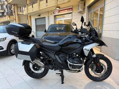 Bmw R 1300 GS Triple Black (2023 - 25) usata