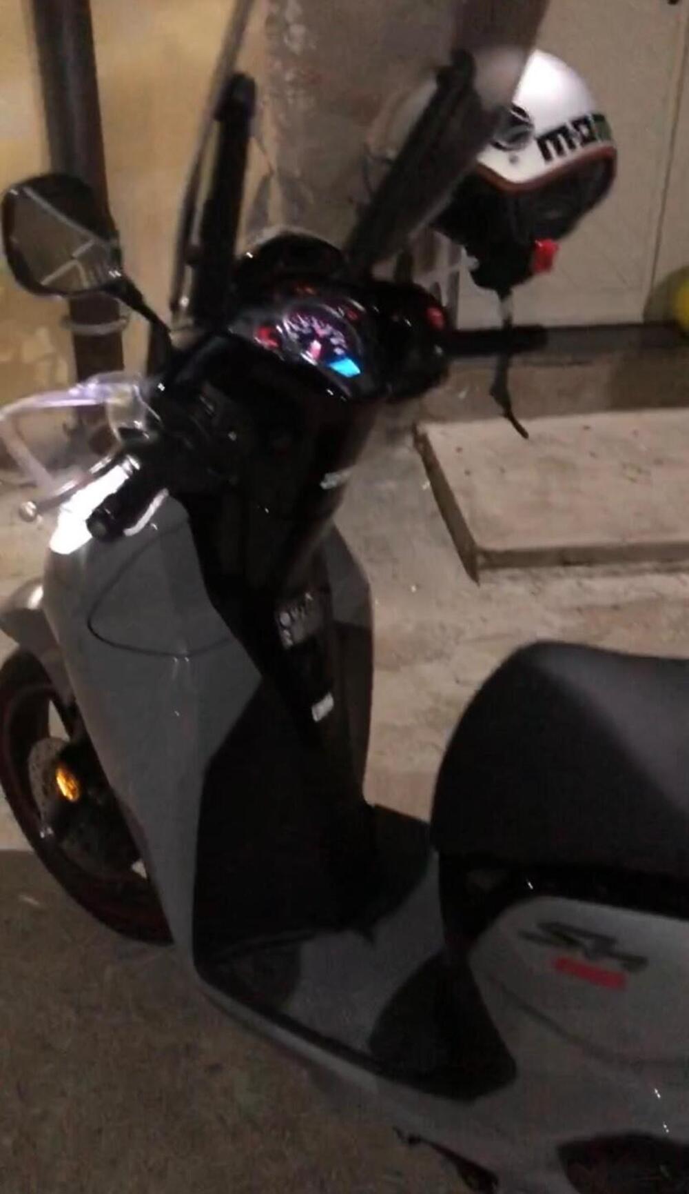 Honda SH 300 i Sport ABS (2018 - 20) (2)