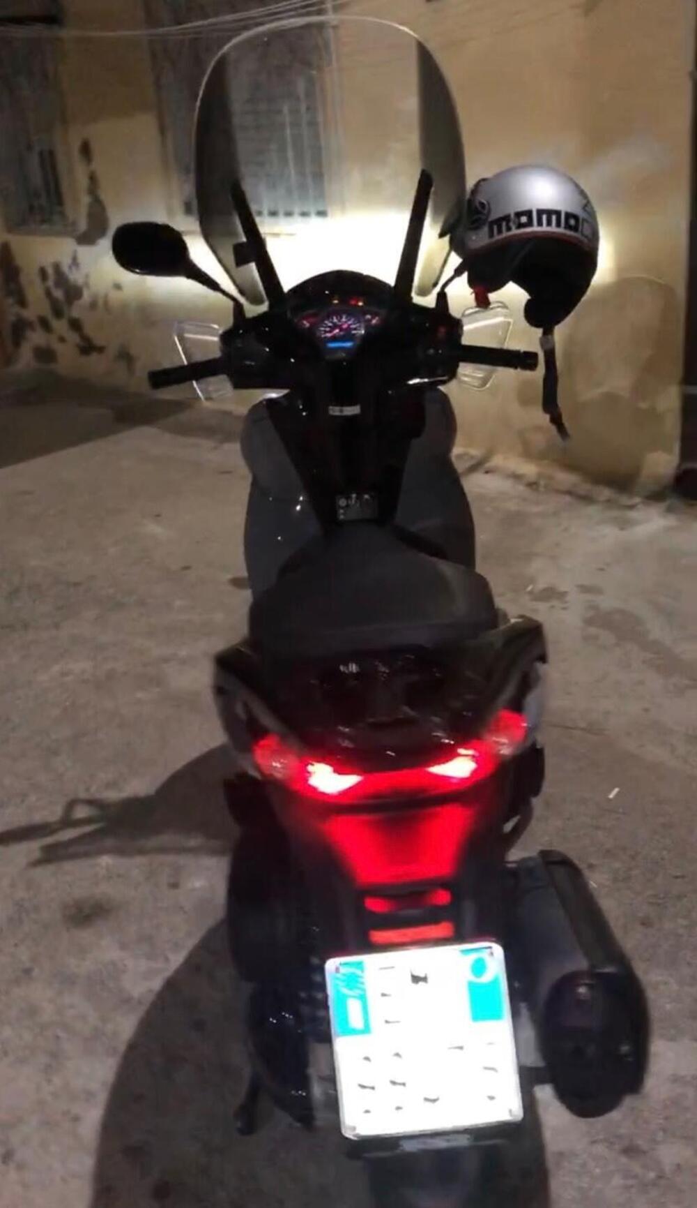 Honda SH 300 i Sport ABS (2018 - 20) (4)