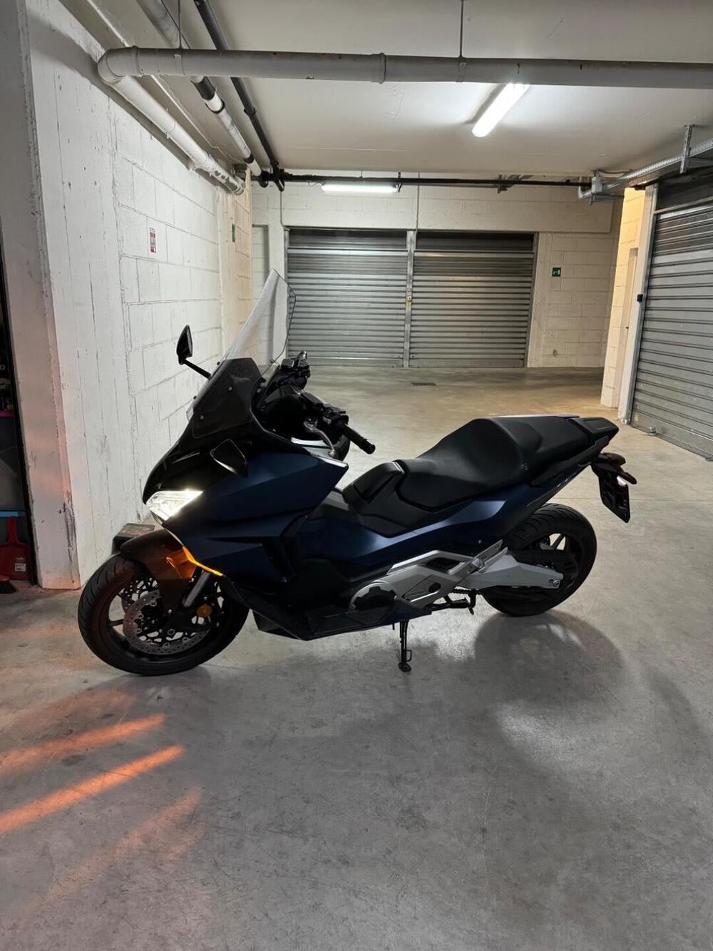 Honda Forza 750 DCT Urban (2021 - 24) (3)