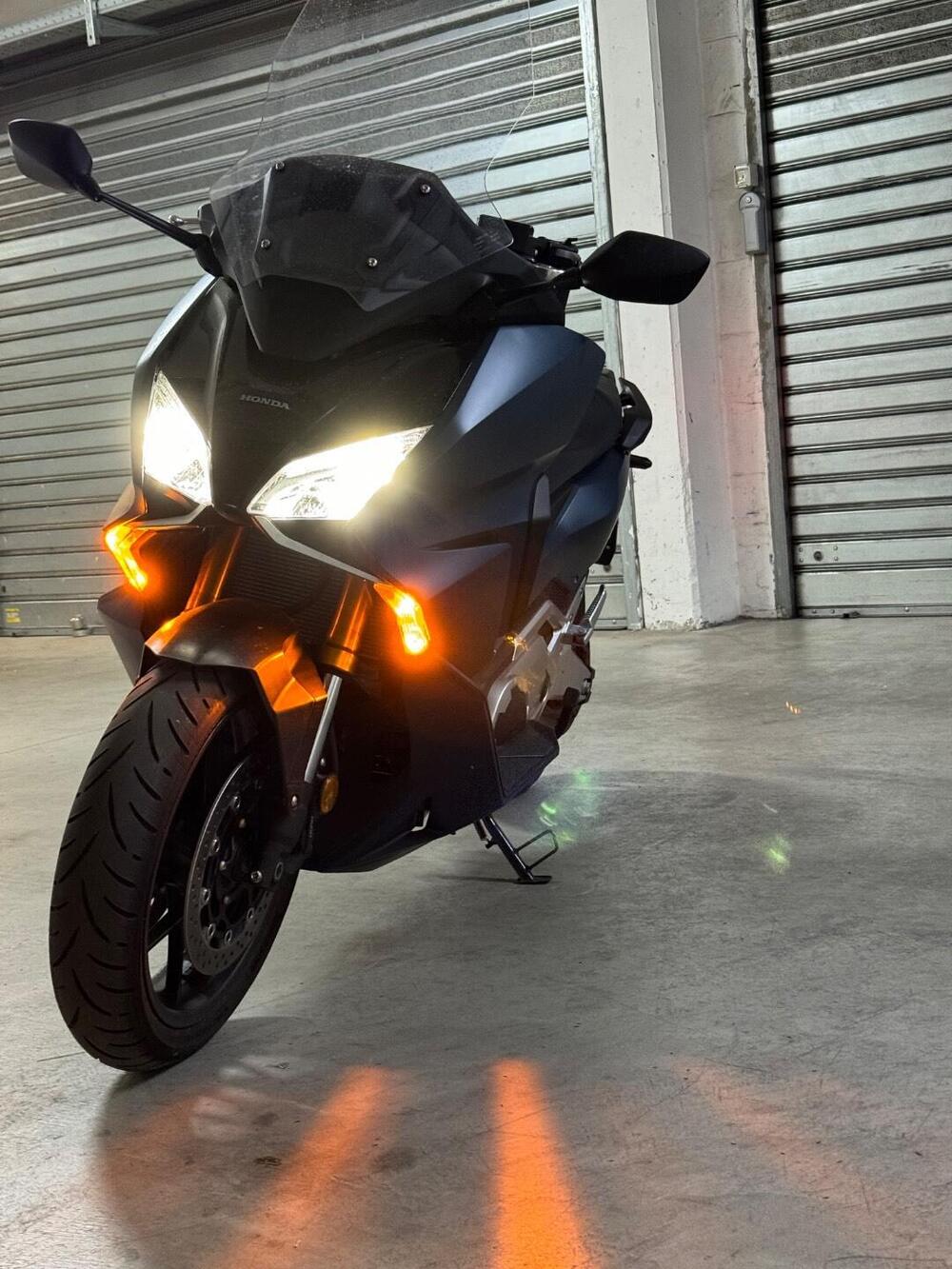 Honda Forza 750 DCT Urban (2021 - 24) (5)