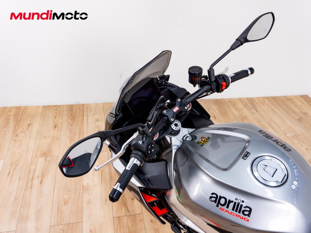 Aprilia Tuono V4 (2021 - 24) (9)