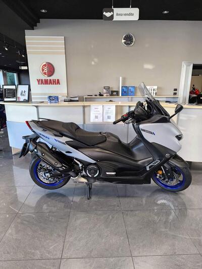 Yamaha T-Max 560 (2020 - 21) usata