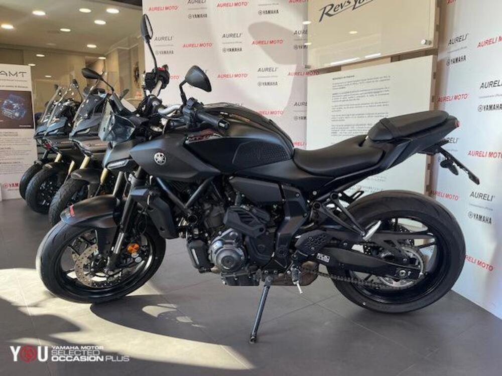 Yamaha MT-07 Y-AMT (2025 - 26) (8)