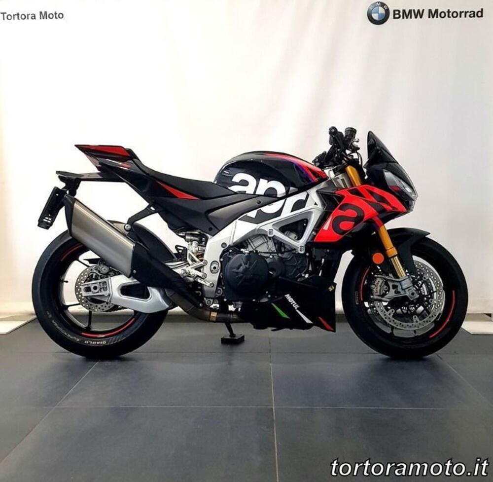 Aprilia Tuono V4 Factory (2021 - 24) (2)