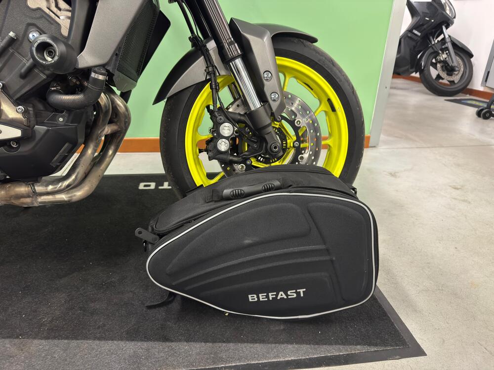 Yamaha MT-09 (2017 - 20) (7)