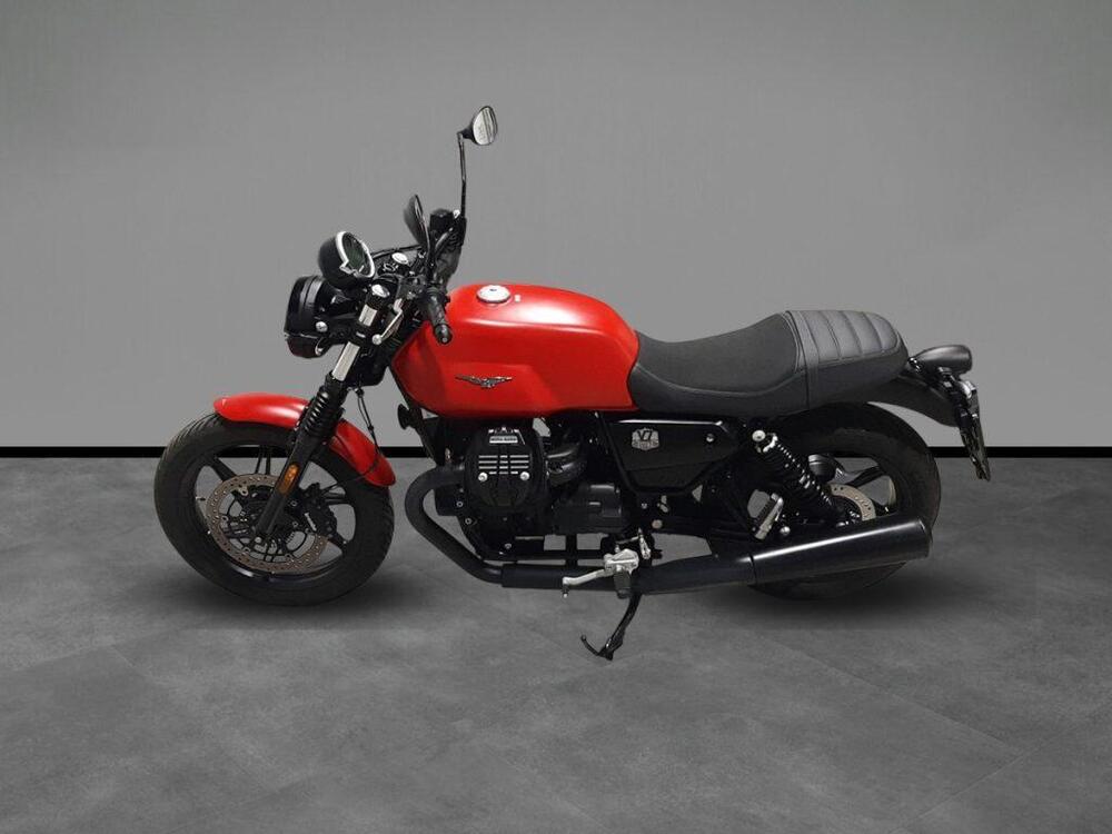 Moto Guzzi V7 Stone (2025 - 26) (2)
