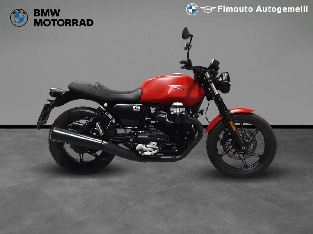 Moto Guzzi V7 Stone (2025 - 26)