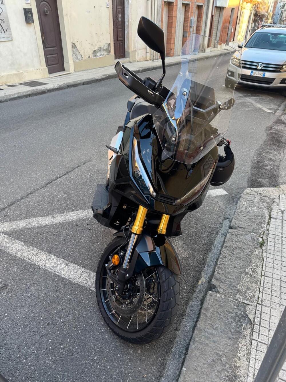 Honda X-ADV 750 Adventure (2025 - 26) (2)