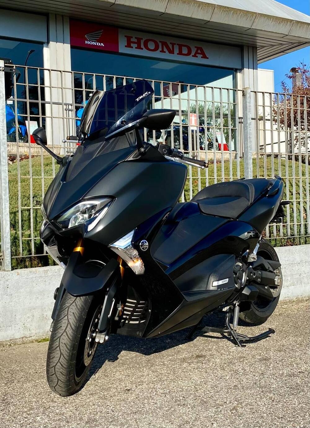Yamaha T-Max 530 DX (2017 - 19) (2)