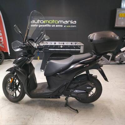 Voge Sfida SR16 125 (2025) usata