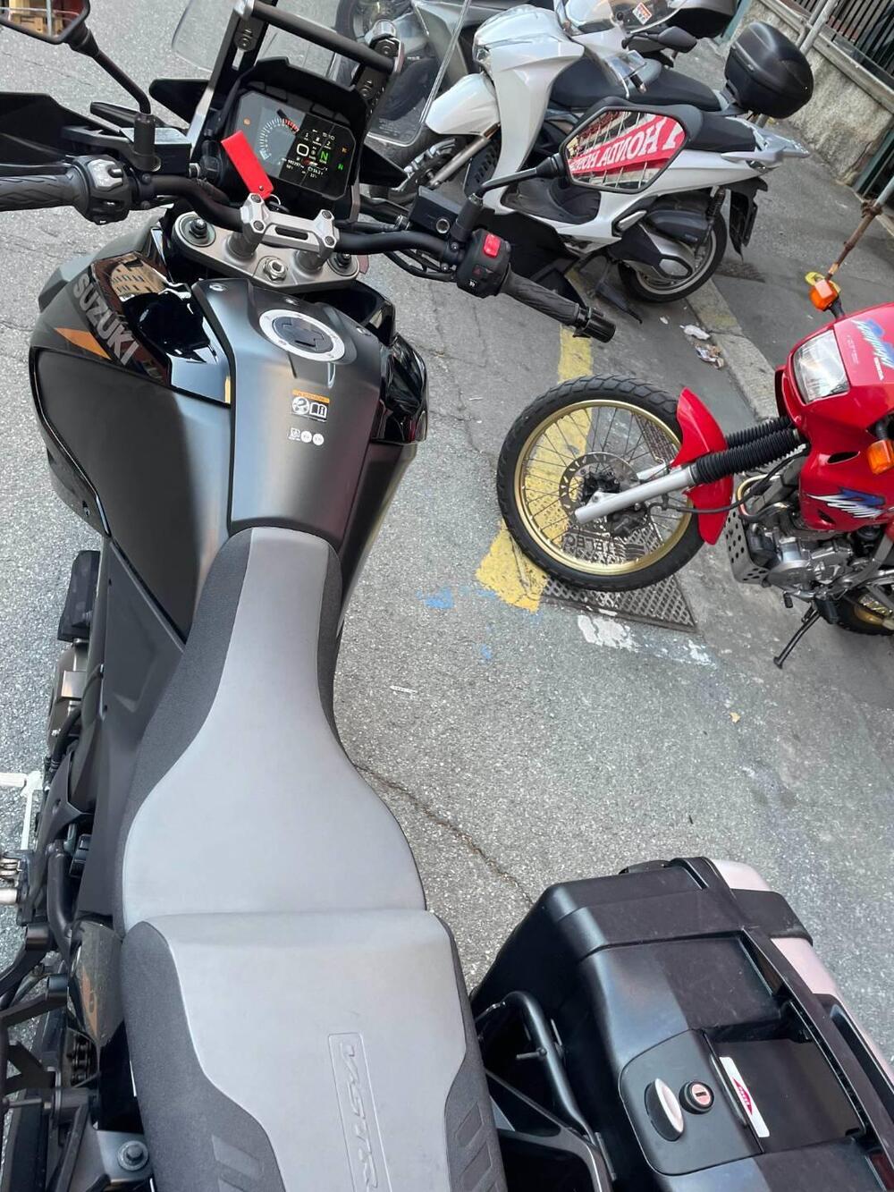 Suzuki V-Strom 1050SE (2023 - 24) (6)