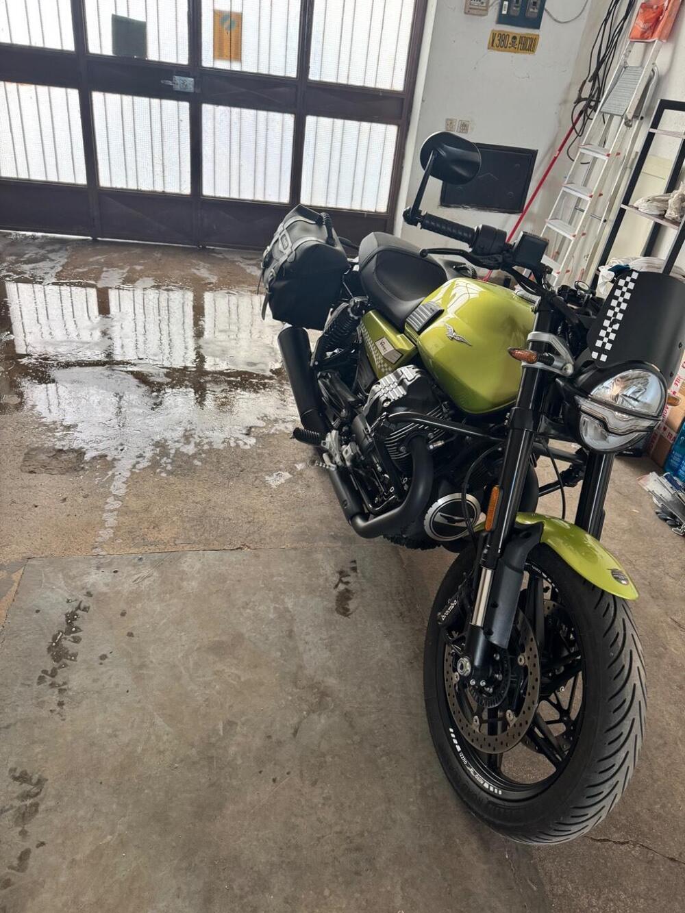 Moto Guzzi V7 Sport (2025 - 26) (3)