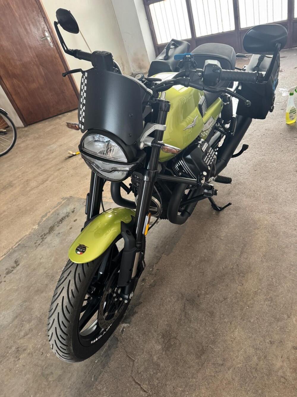 Moto Guzzi V7 Sport (2025 - 26) (5)