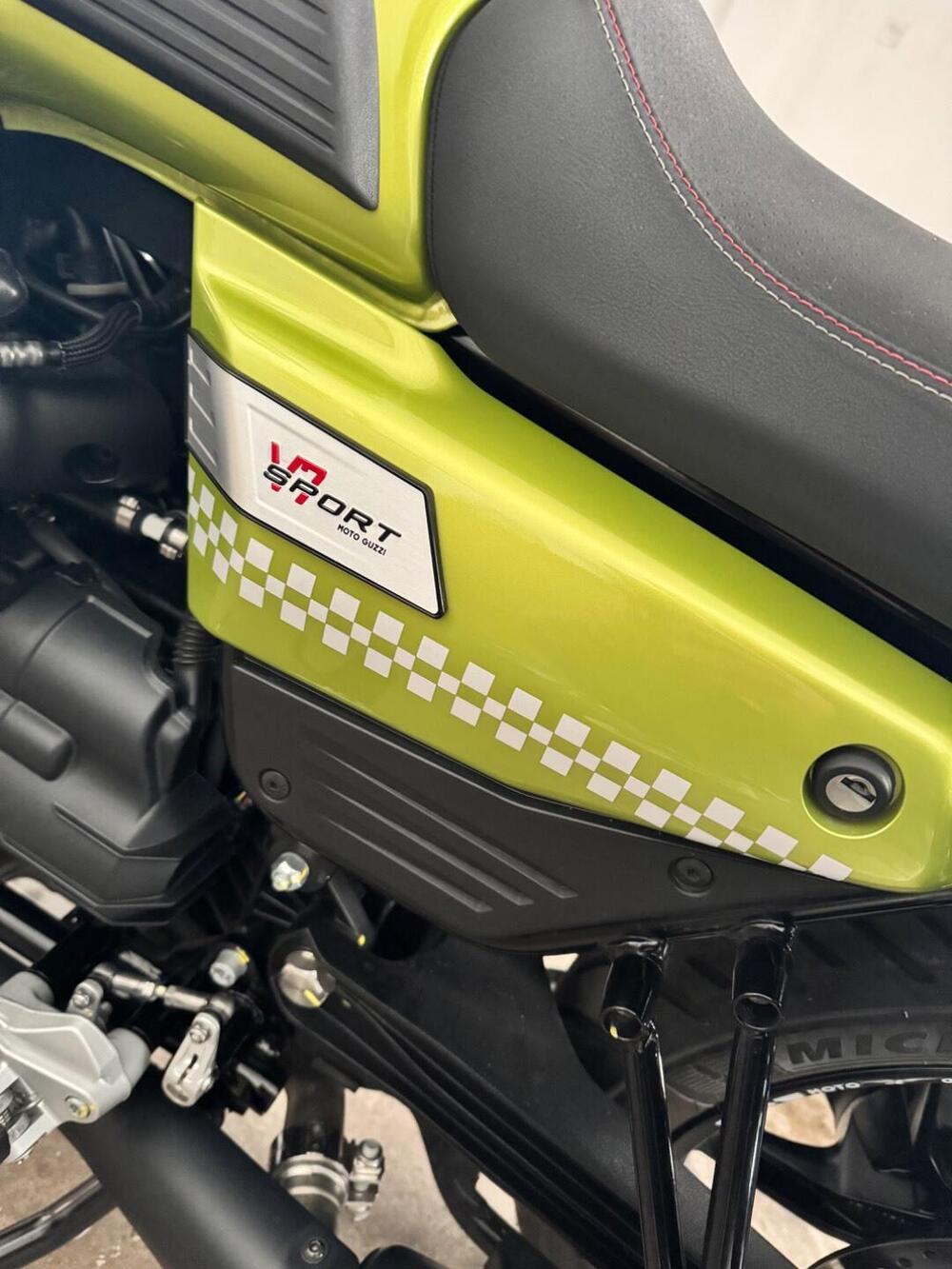 Moto Guzzi V7 Sport (2025 - 26) (6)