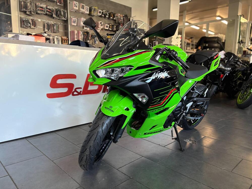 Kawasaki Ninja 400 (2023) (2)