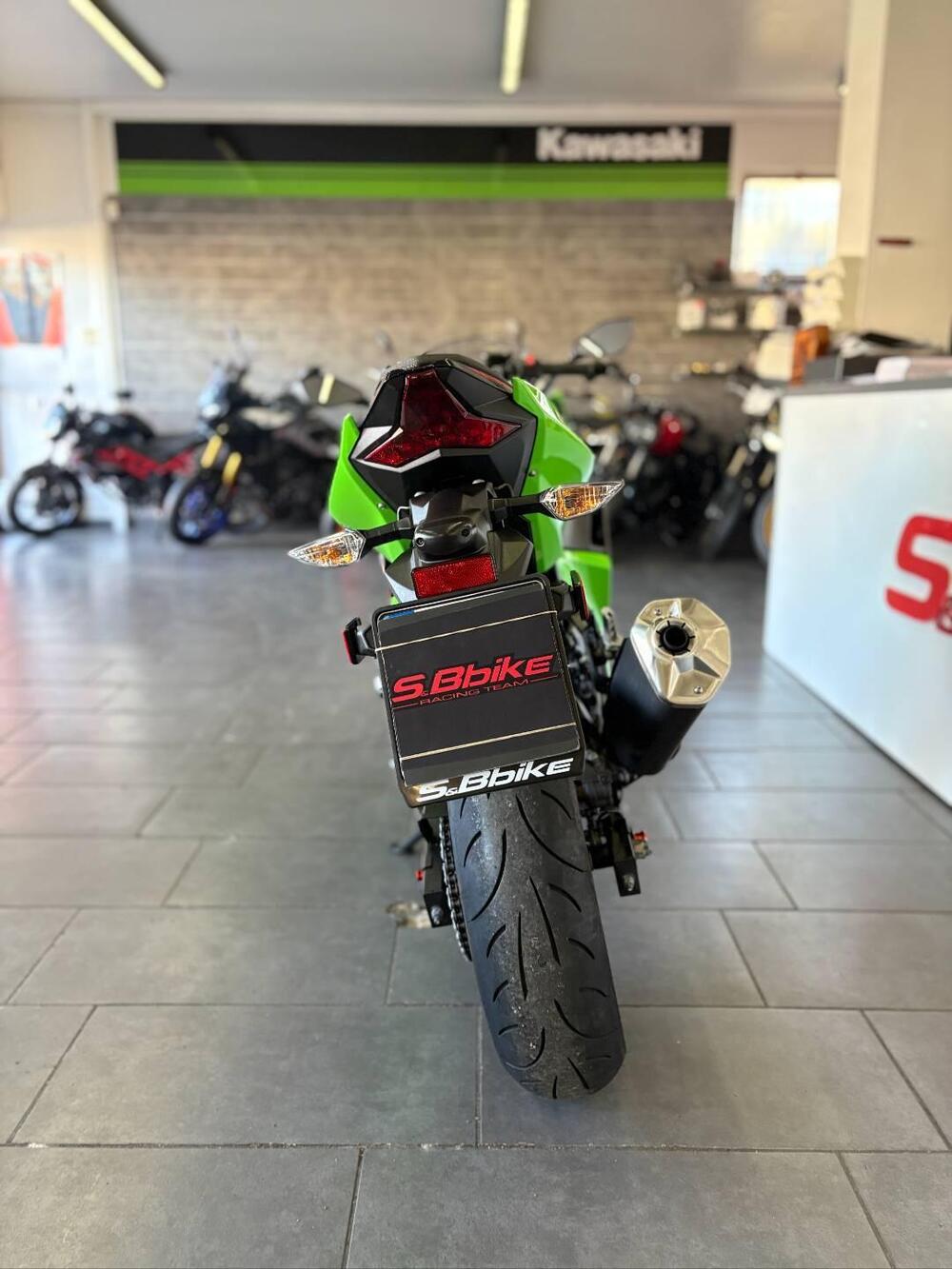 Kawasaki Ninja 400 (2023) (4)