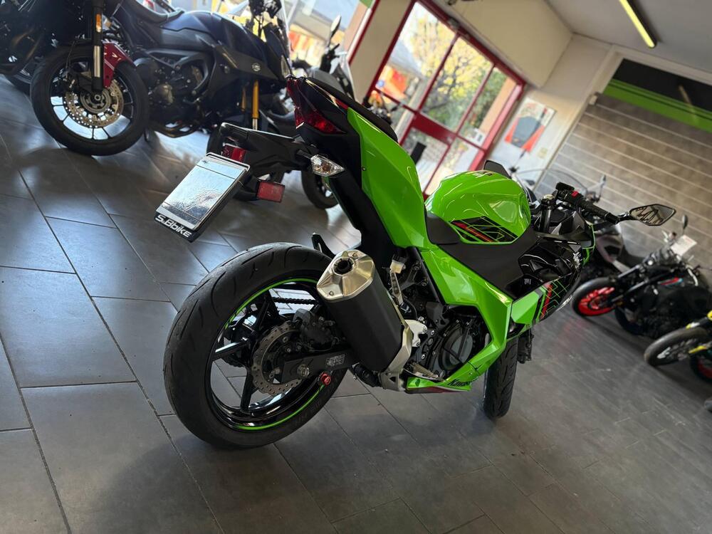Kawasaki Ninja 400 (2023) (5)