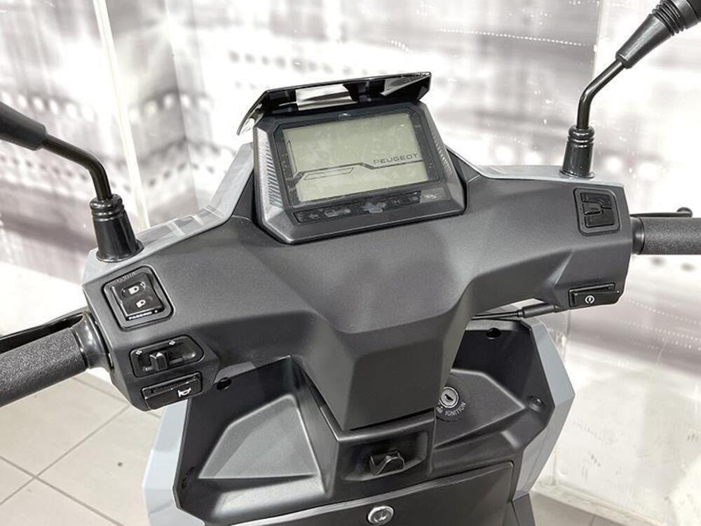 Peugeot Tweet 125 FL GT ABS (2024) (5)