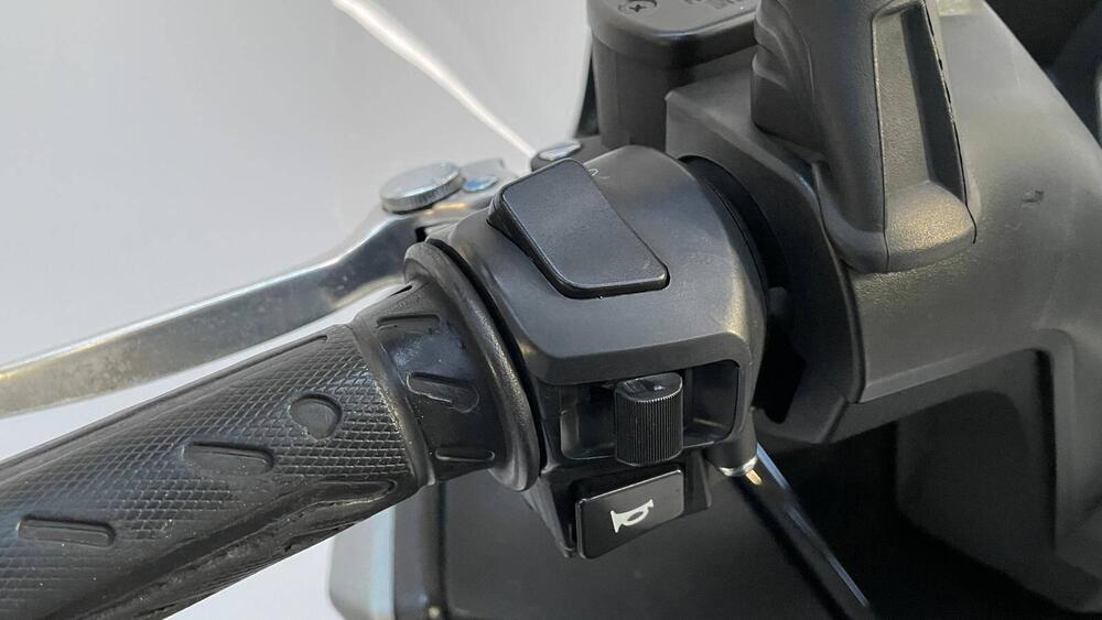 Kymco Downtown 350i ABS (2015 - 17) (10)