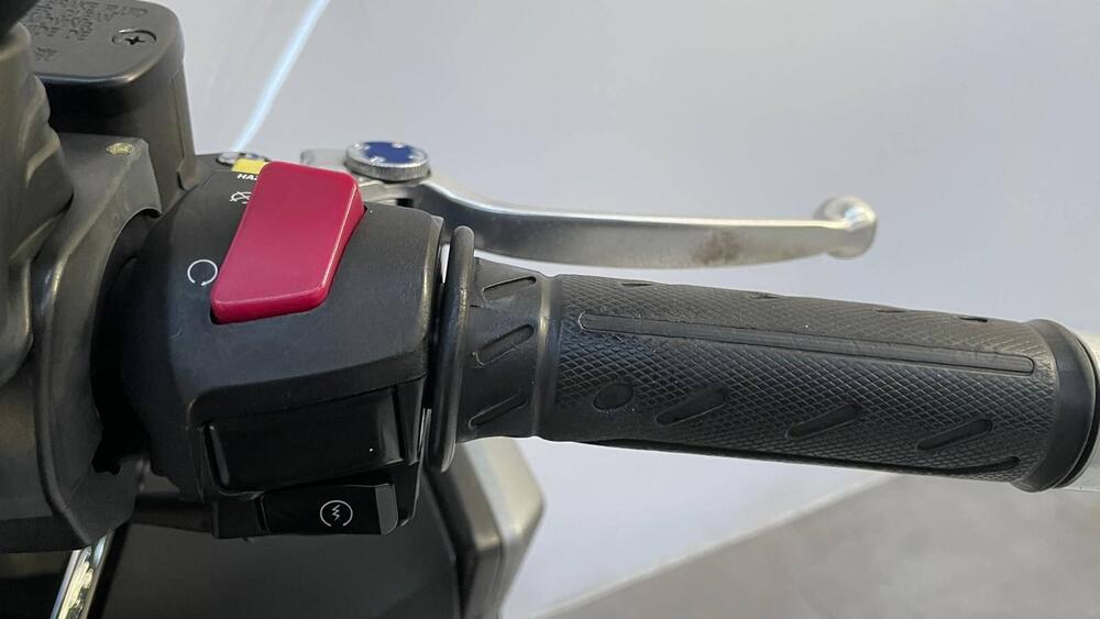 Kymco Downtown 350i ABS (2015 - 17) (11)