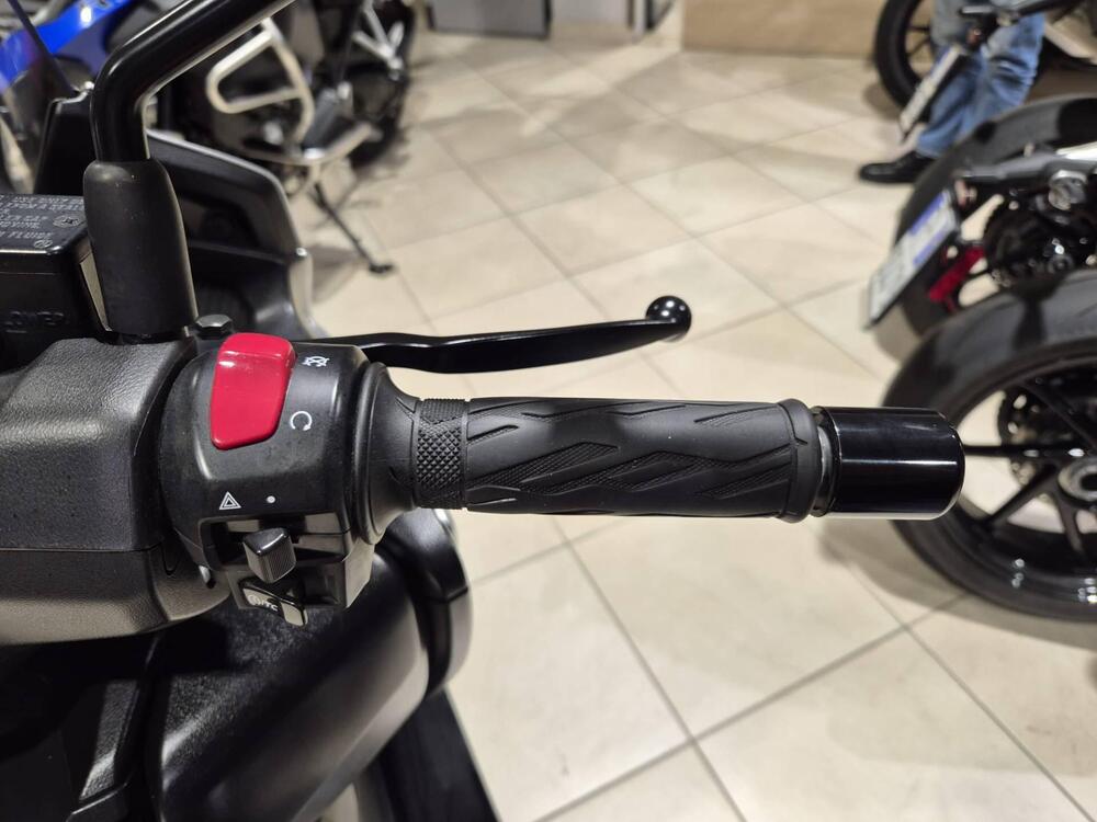 Suzuki Burgman 400 (2022 - 24) (10)