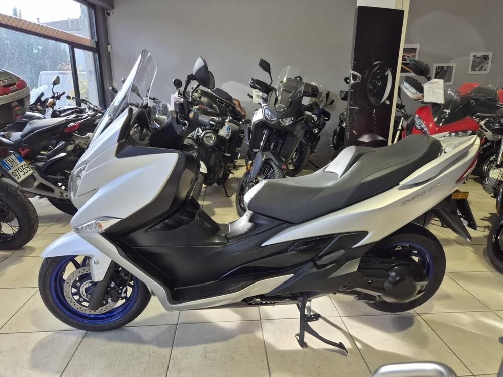 Suzuki Burgman 400 (2022 - 24) (6)