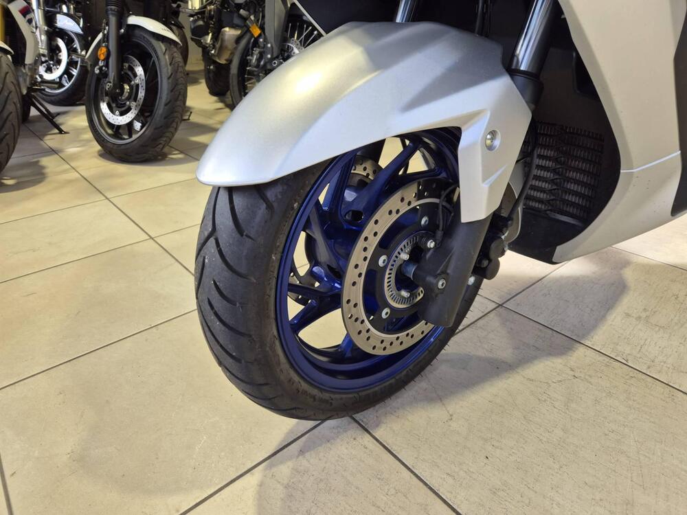 Suzuki Burgman 400 (2022 - 24) (12)