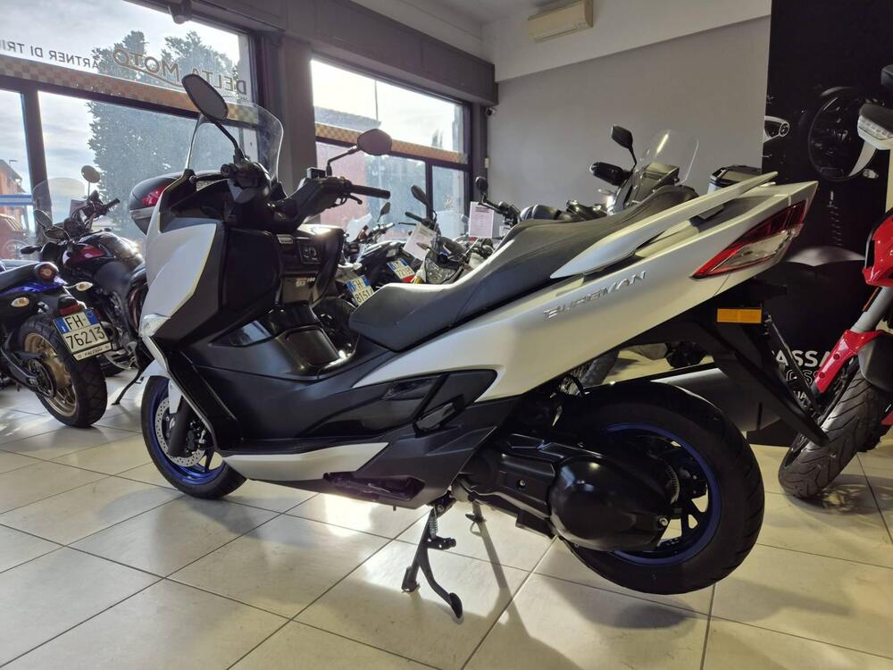 Suzuki Burgman 400 (2022 - 24) (7)