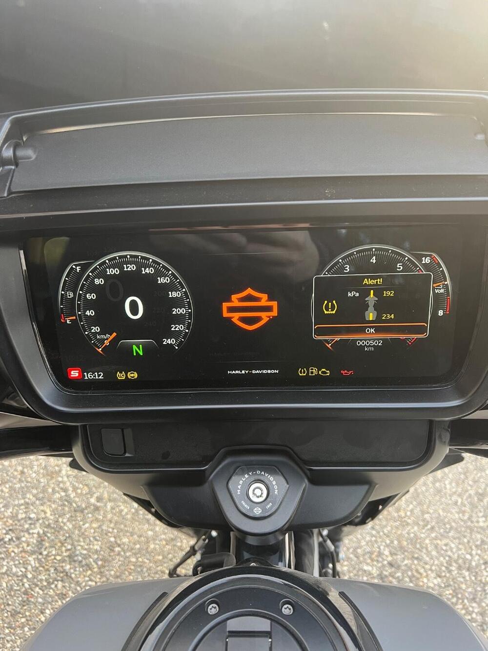 Harley-Davidson CVO Street Glide (2025) (11)