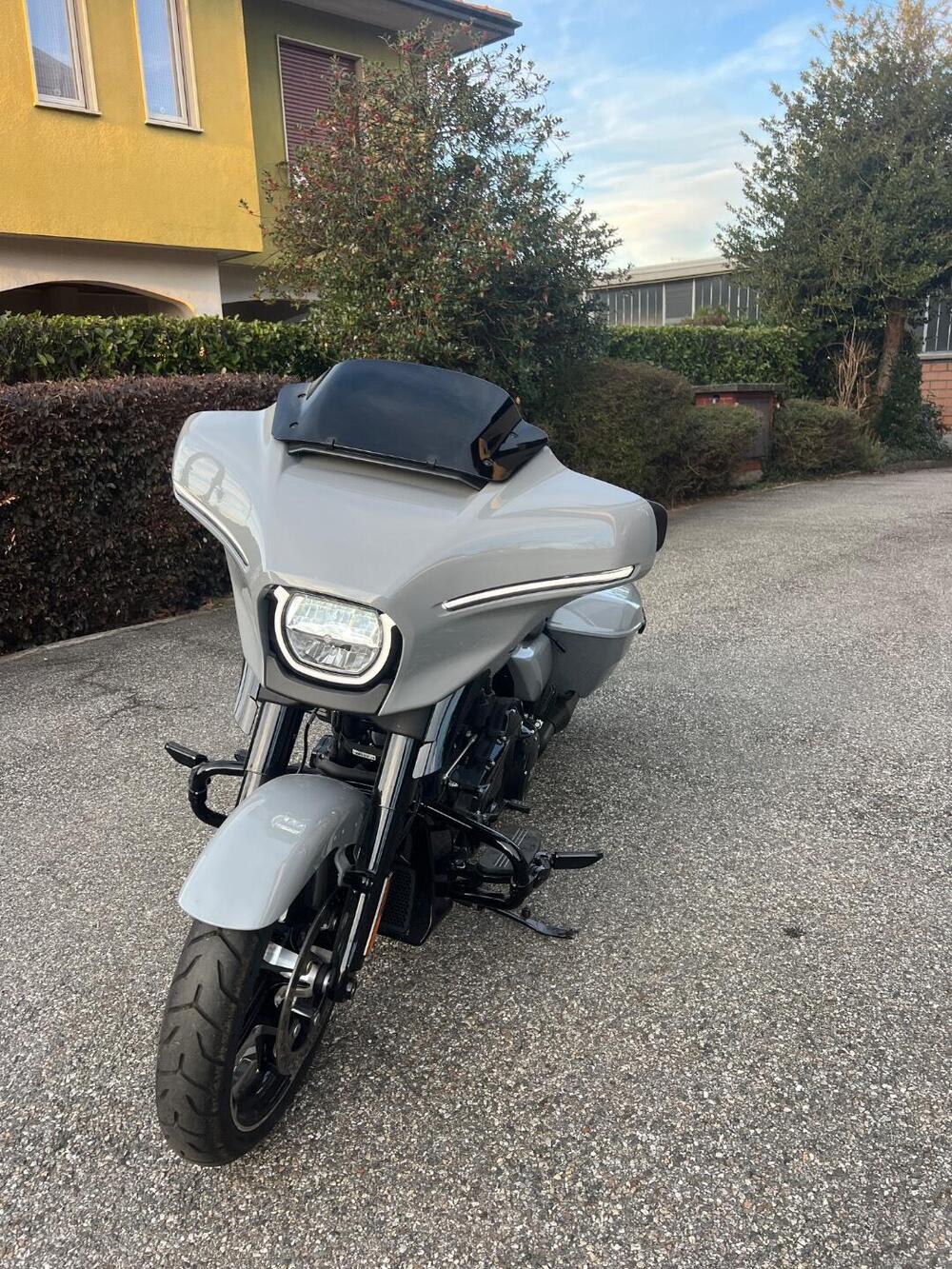 Harley-Davidson CVO Street Glide (2025) (20)