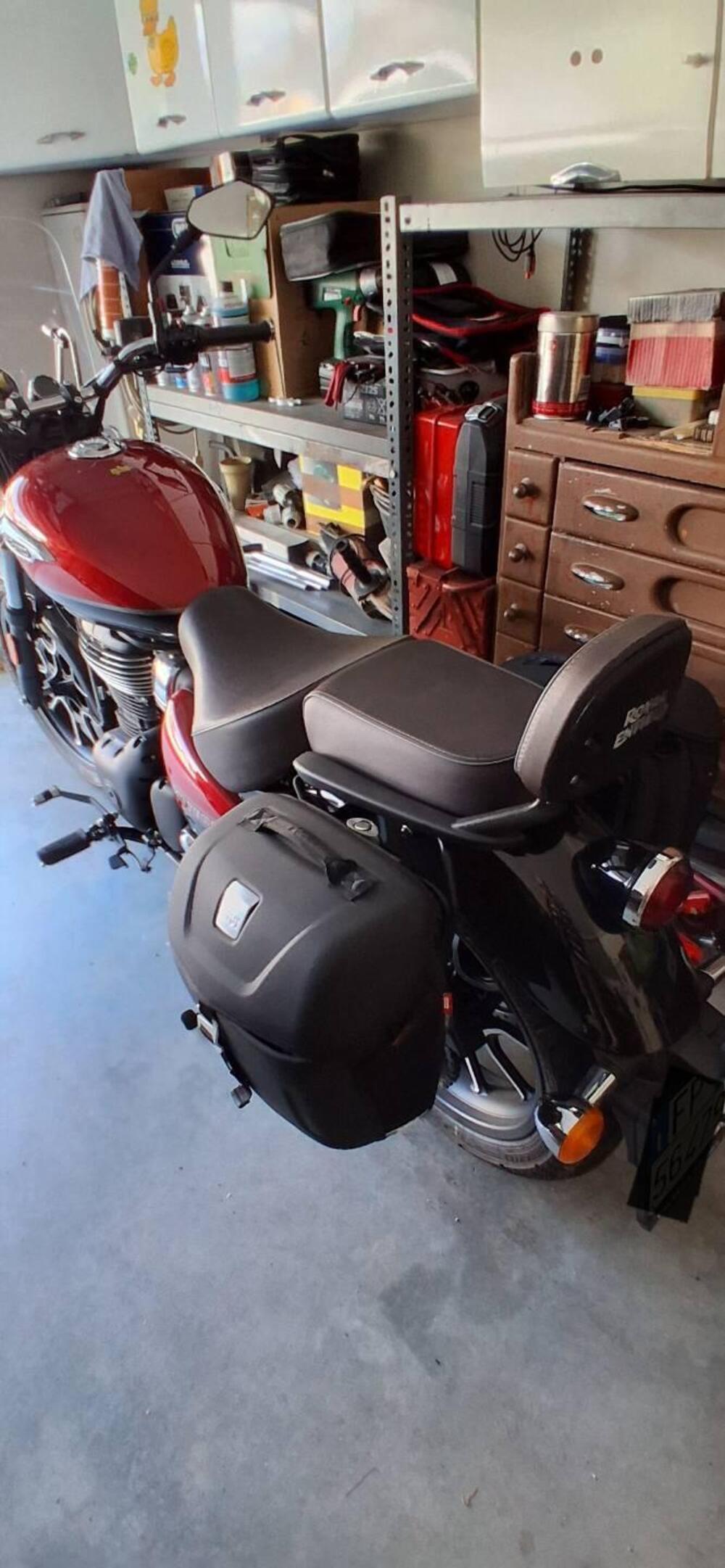 Royal Enfield Meteor 350 (2021 - 26) (10)