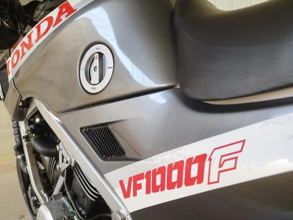 Honda VF1000F (10)
