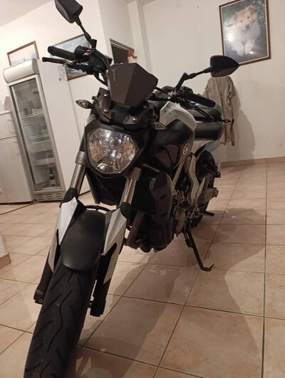 Yamaha MT-07 (2014 - 16) usata