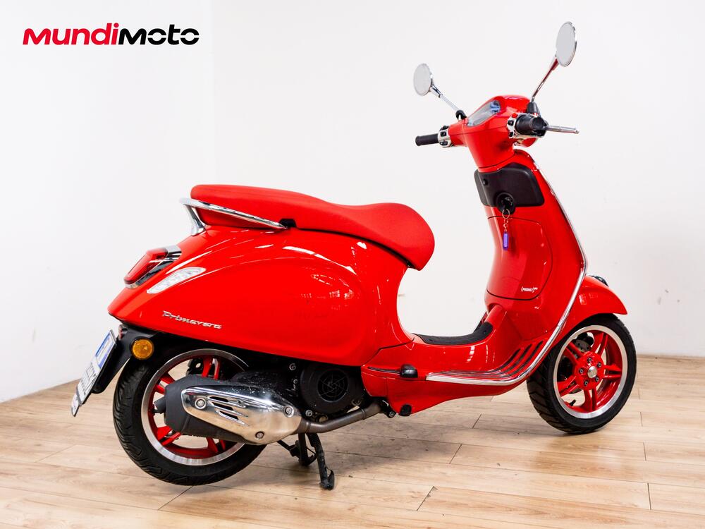 Vespa Primavera 125 RED (2025 - 26) (3)