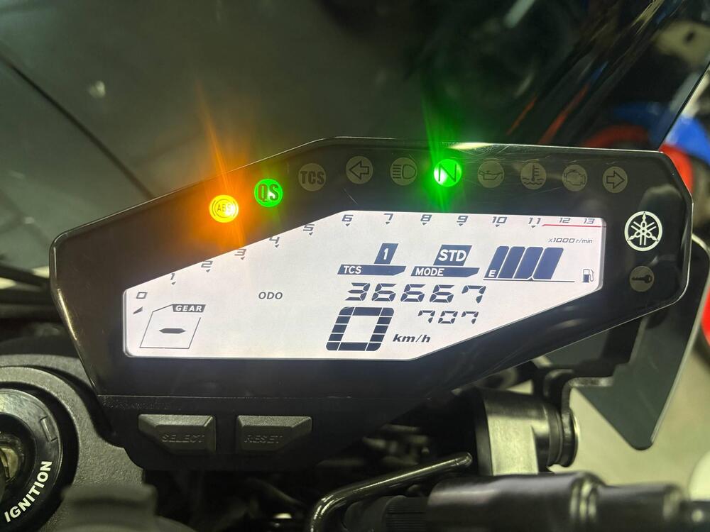 Yamaha MT-09 (2017 - 20) (7)