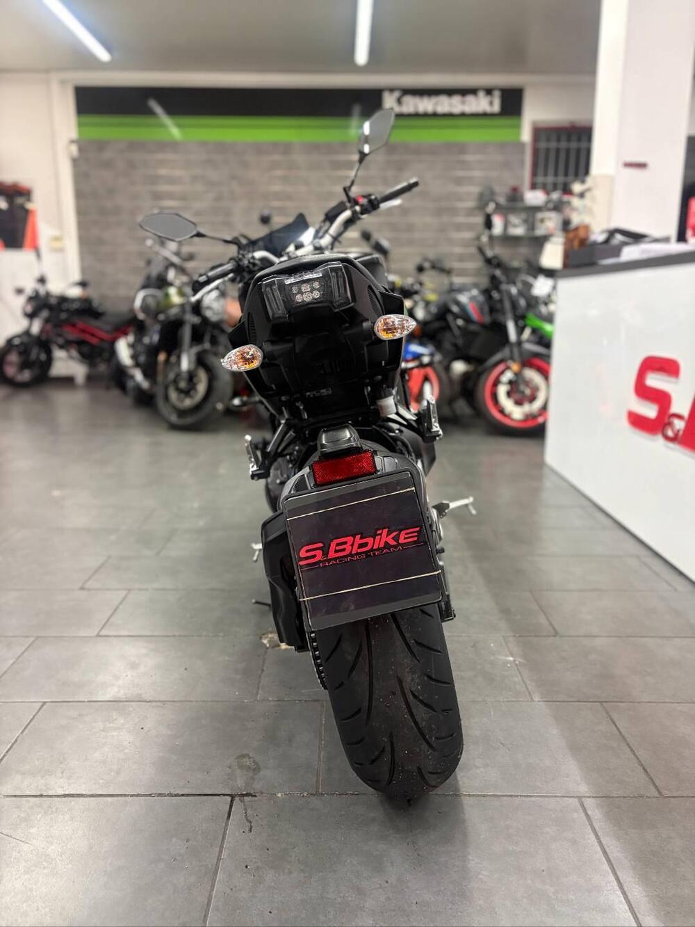 Yamaha MT-09 (2017 - 20) (4)