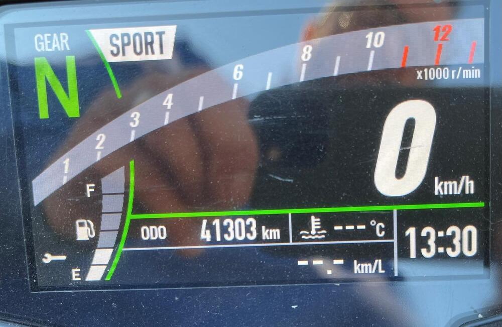 Kawasaki Z 900 (2021 - 24) (8)