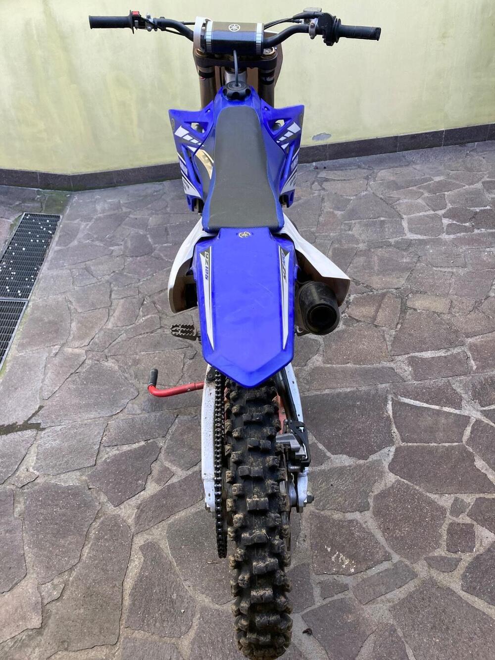 Yamaha YZ 125 (2017) (2)
