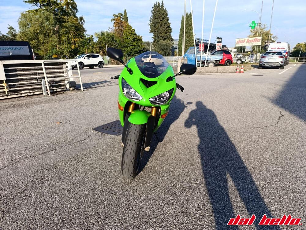 Kawasaki Ninja 636 ZX-6R (2005 - 06) (2)