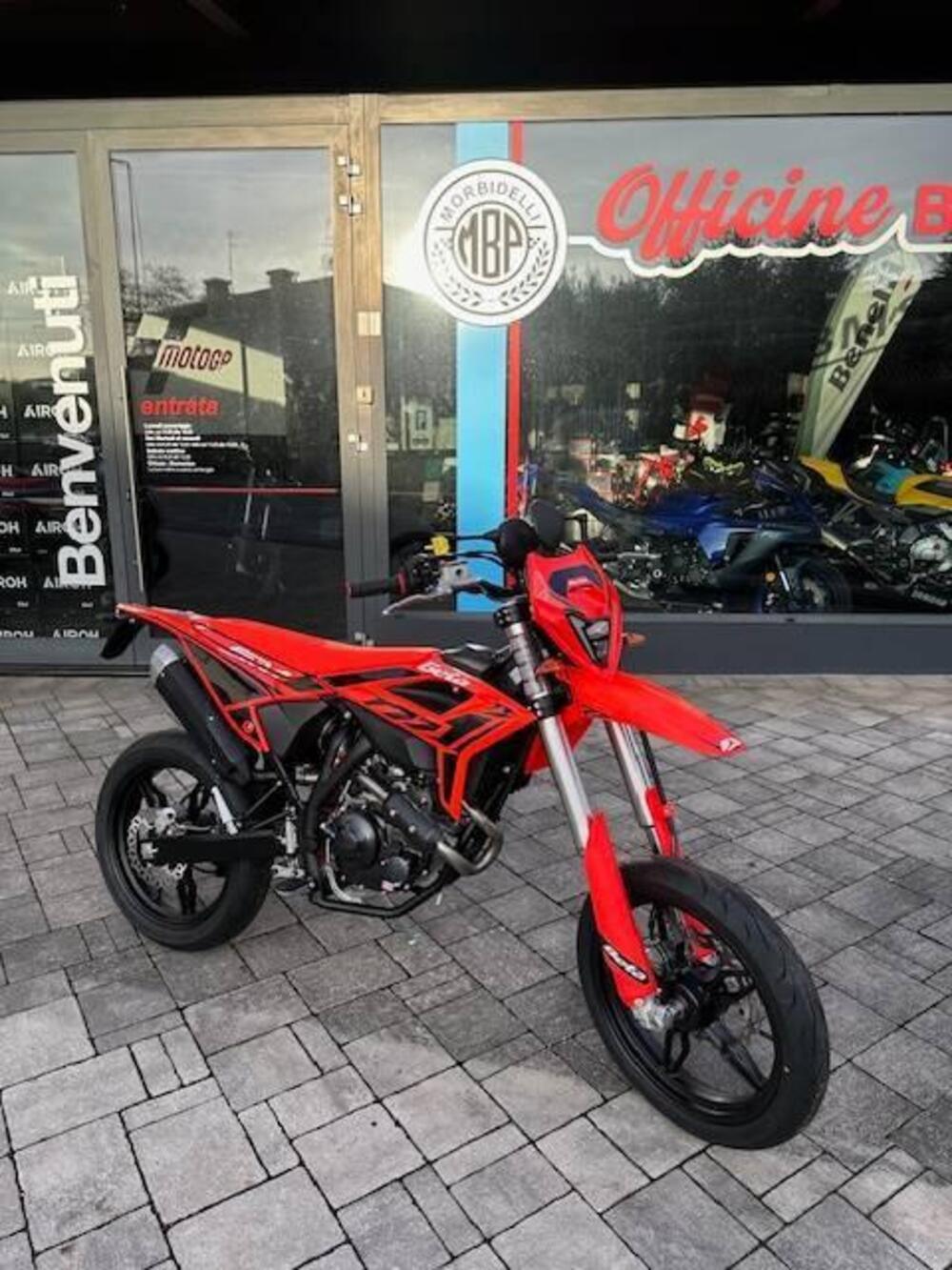 Betamotor RR 125 4T Motard T (2025 - 26) (2)