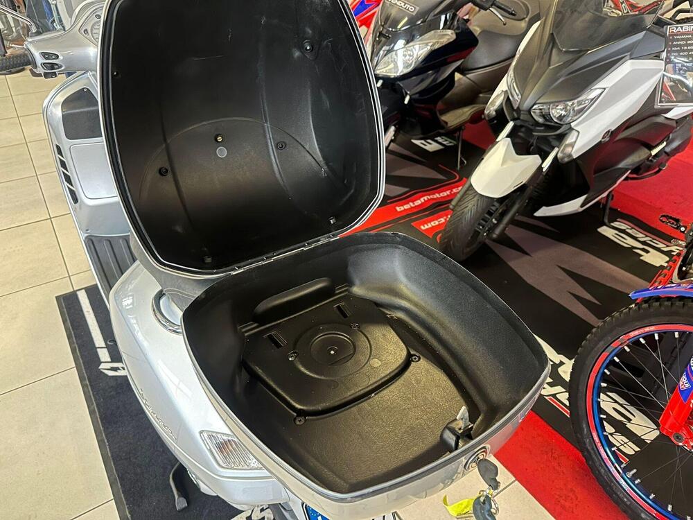 Vespa GTS 250 i.e. (13)