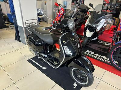 Vespa GTS 300 Super (2008 - 16) usata