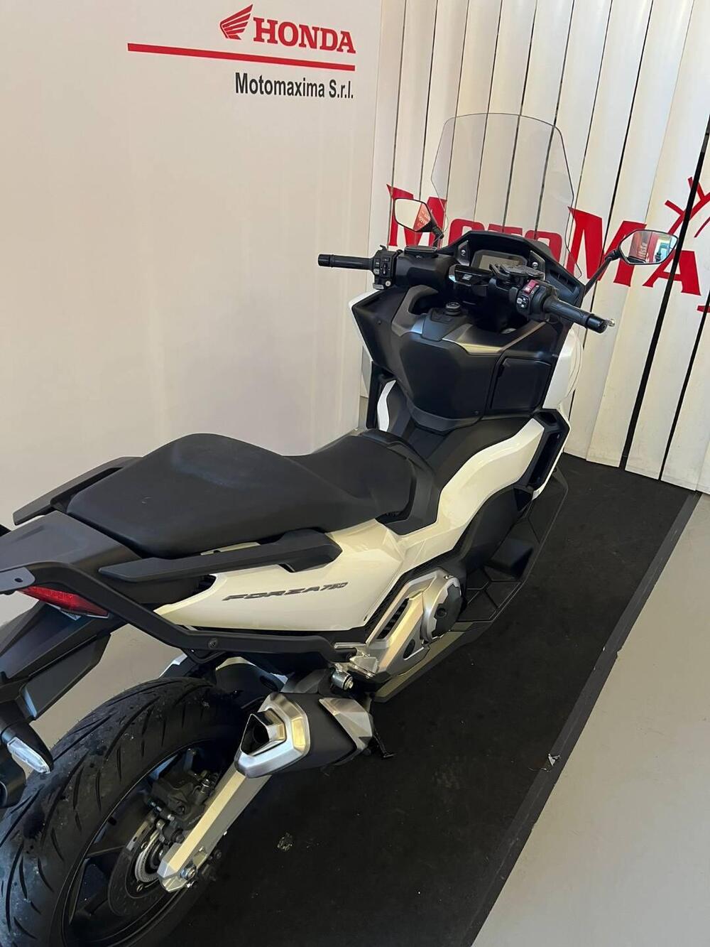 Honda Forza 750 DCT (2021 - 24) (4)