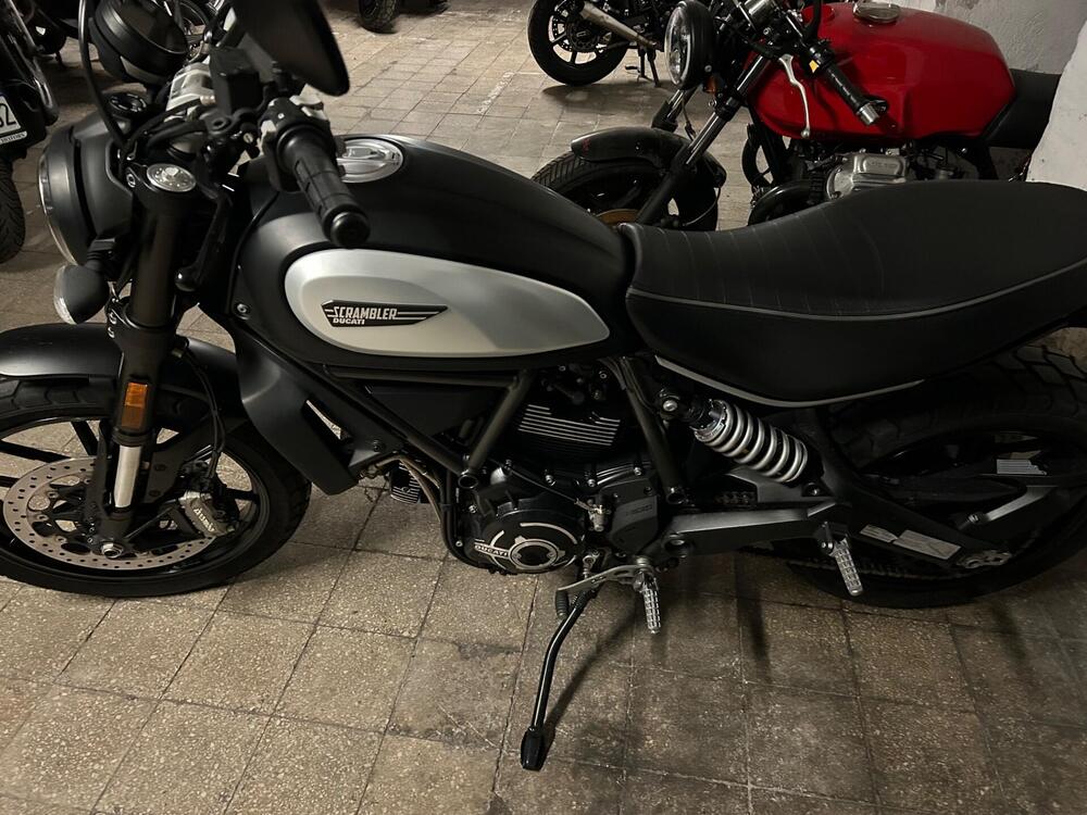 Ducati Scrambler 800 Icon Dark (2020) (12)