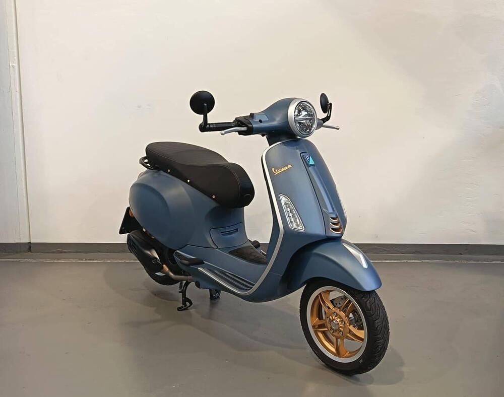 Vespa Primavera 125 80th (2026) (3)